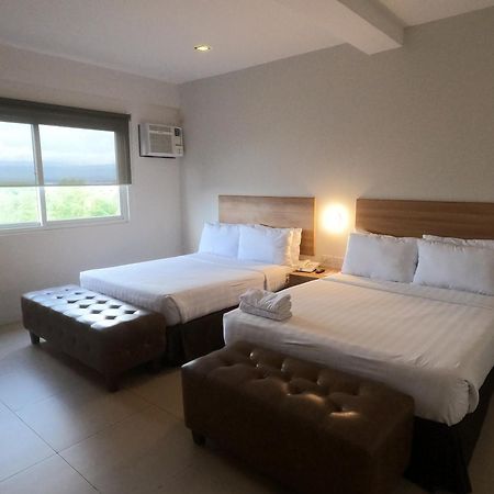 Mango Suites Tuguegarao City Εξωτερικό φωτογραφία