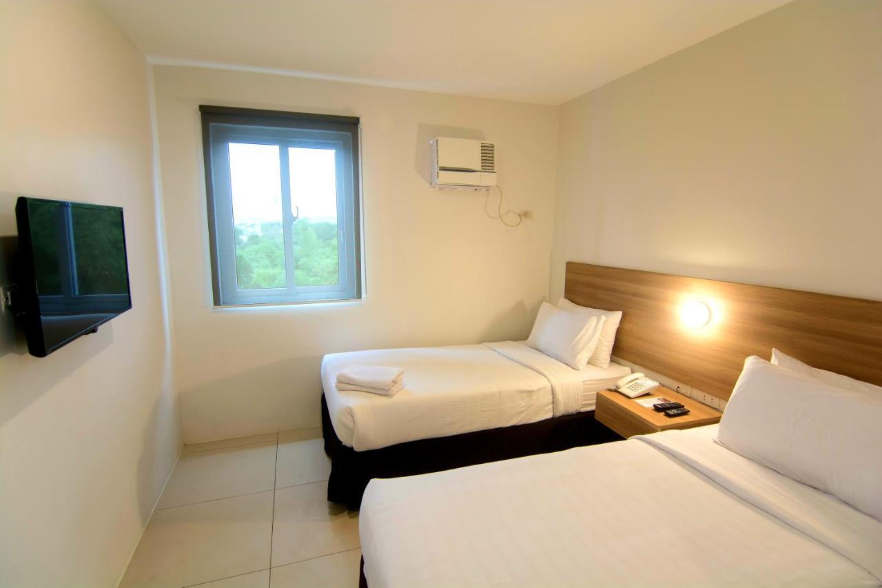 Mango Suites Tuguegarao City Εξωτερικό φωτογραφία